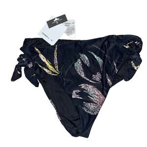 NWT O’Neill black bikini bottoms. Size Medium